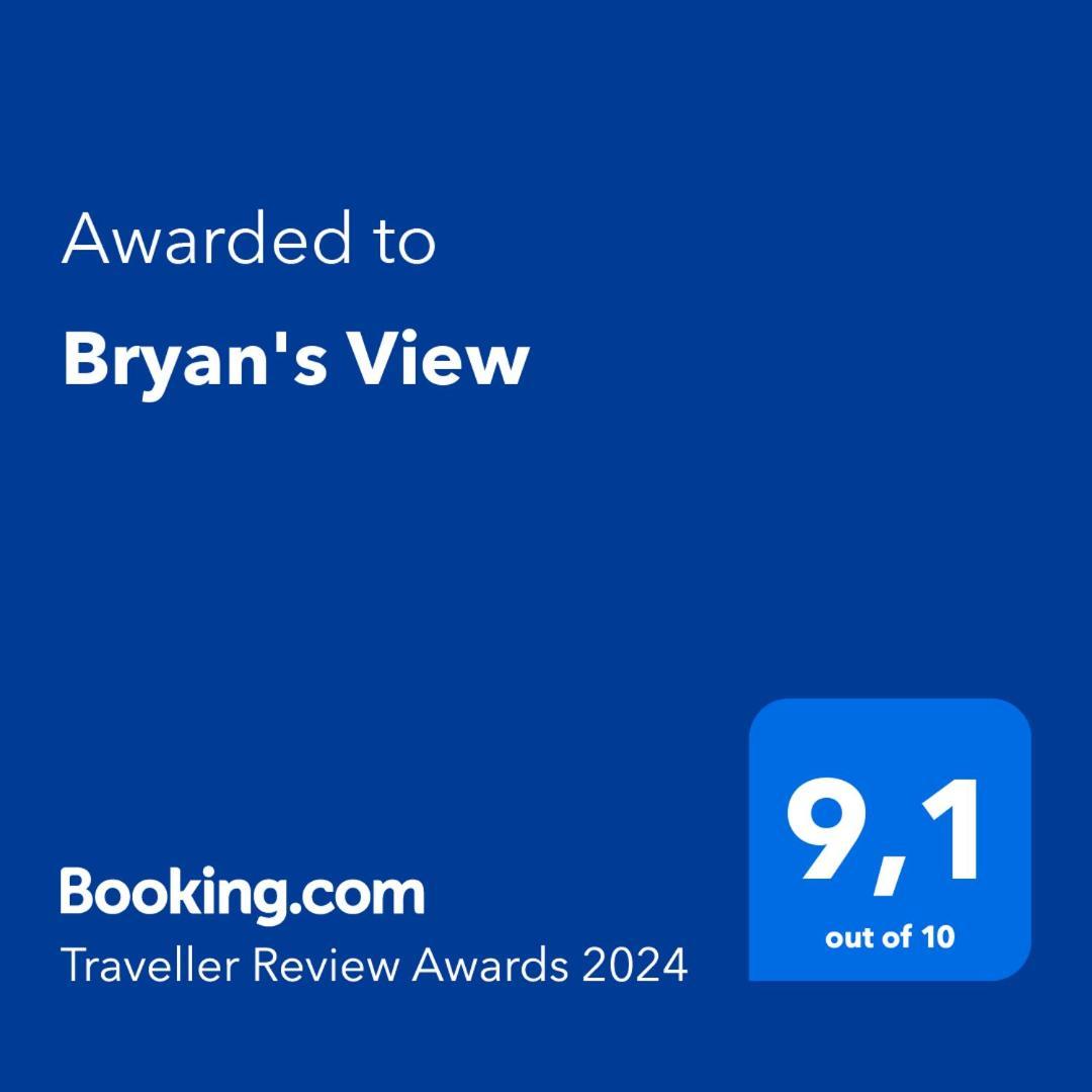 דירות ווינדהוק Bryan'S View מראה חיצוני תמונה